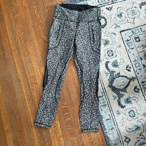 Lulu lemon camp flower mesh legging